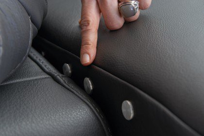 HU-RL16013 von Hukla - Echtledersofa Variante rechts schwarz