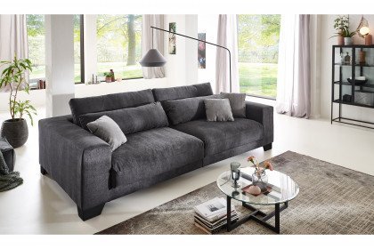 Play von AZ Iwaniccy