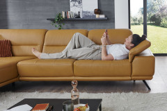 PN-EM19074 von Polinova - Ledergarnitur Ausführung links kurkuma