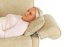 Tavola von Wohnglücklich - Truhen-Tischsofa 3-sitzig beige