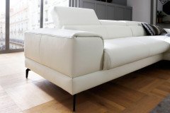 21106 Piedroo von Willi Schillig - Ecksofa Ausführung rechts weiß