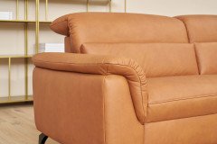 1352 von Himolla - Ledersofa Ausführung rechts bright