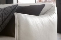 15350 Sally von Willi Schillig - Ledersofa bianco